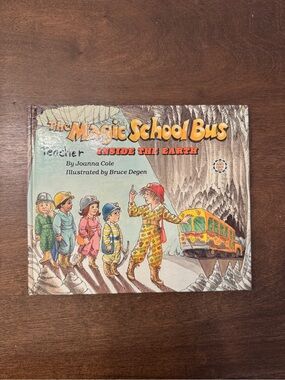 The Magic School Bus inside the Earth